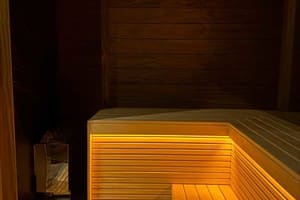 Апарт-отель Be The One Hotel. Люкс двухместный с гидромассажной ванной и террасой 1912 4