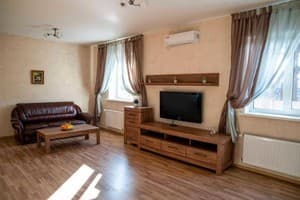 Guest house Kiev forest 1