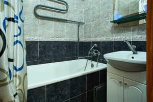 Home Hotel ул. Большая Житомирская, 4В 11